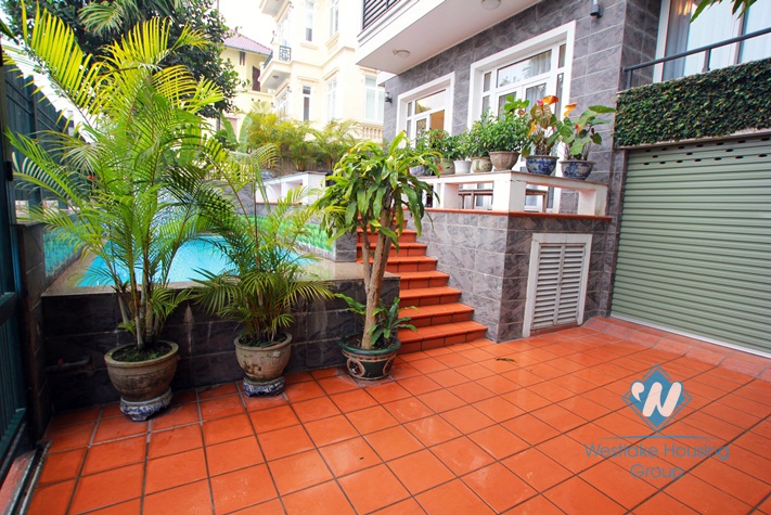 Beautiful house for rent in Westlake area, facing to the lake